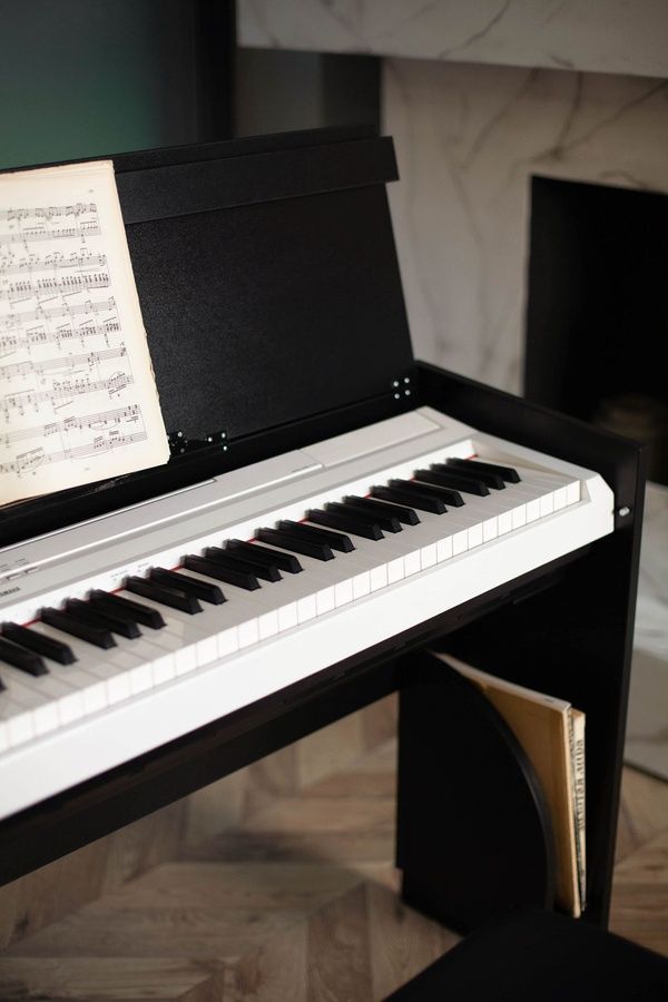 Стійка для піаніно з кришкою Ga-Music для Roland FP-30, FP-30X, стаціонарна з пюпітром 2016030 фото