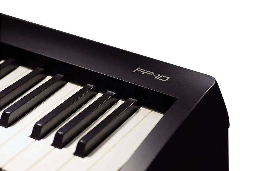 Клавіатура PHA-4 цифрового піаніно Roland FP-10 крупним планом